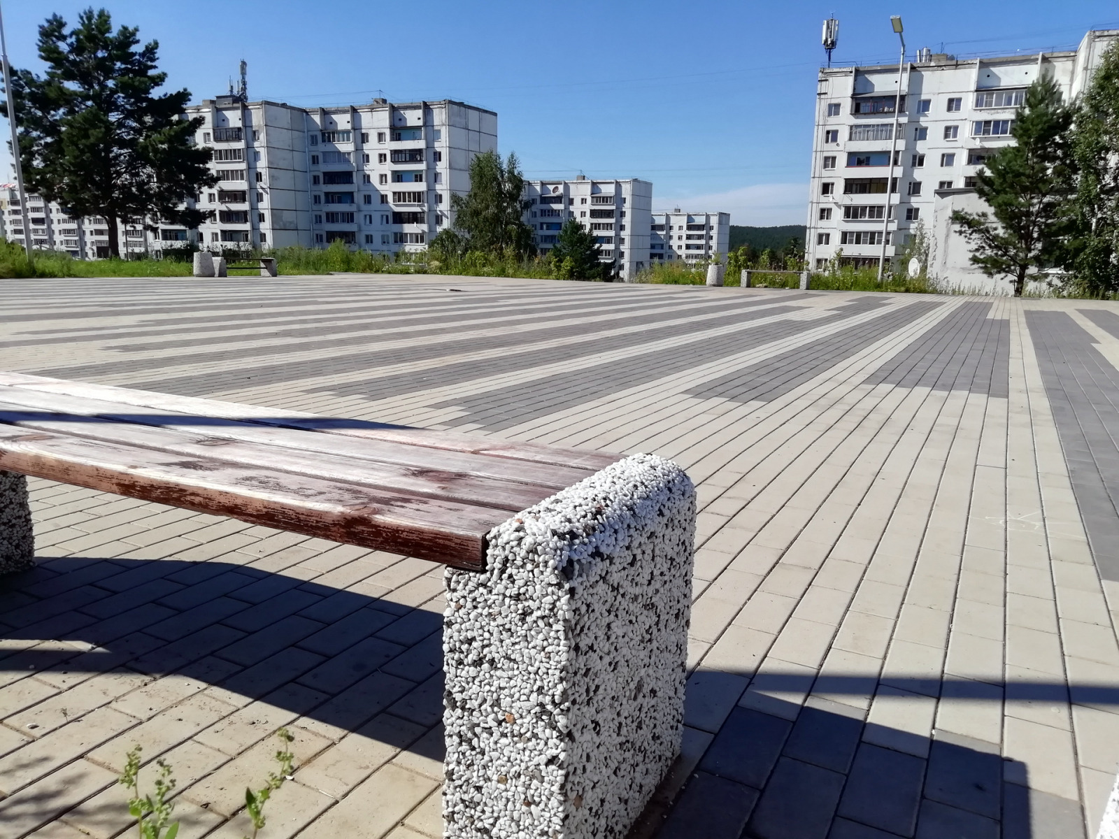 Зона центральной лестницы мкрн. Зеленый, г. Иркутск, 2019 г.