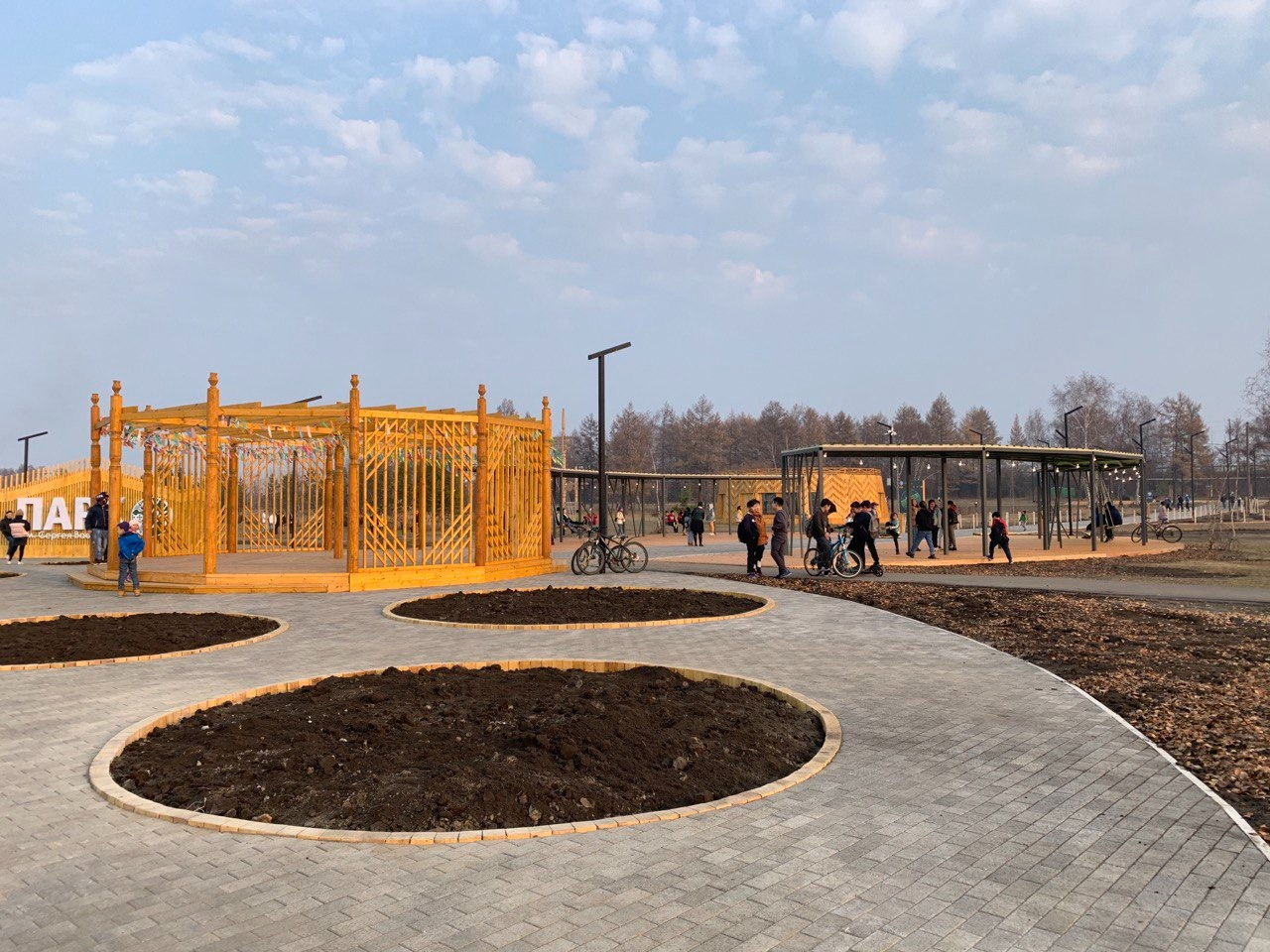 Парк культуры и отдыха имени Сергея Васильева - Борогонского, Республика Саха,  г. Нюрба, 2020 г.