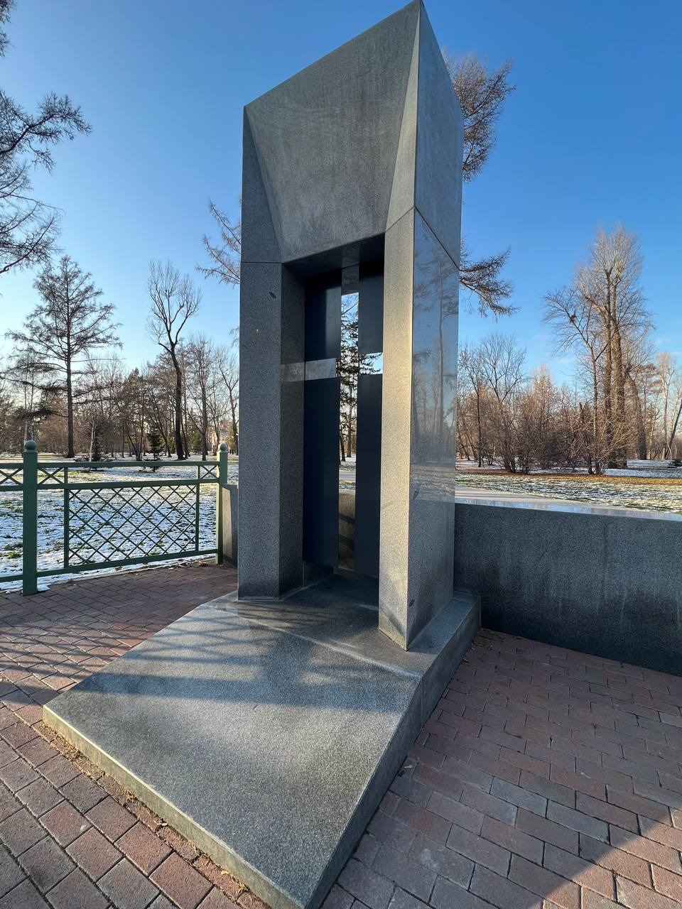 Лютеранский и Католический мемориальные знаки, г. Иркутск, 2023