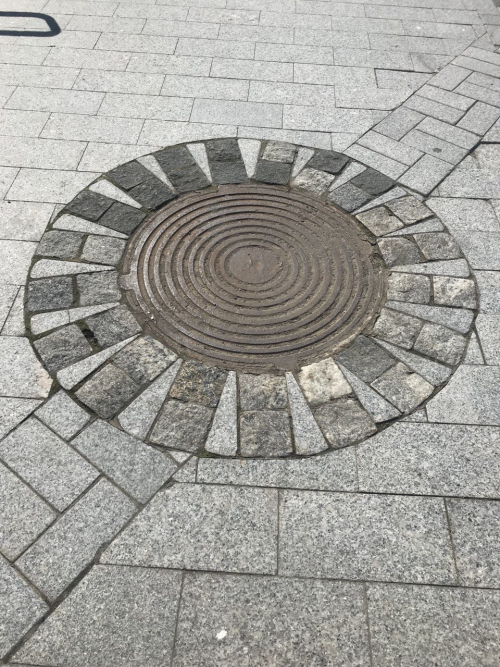 Венец для люка со вставками