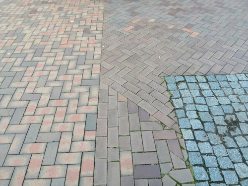 Клинкер и колотый гранит