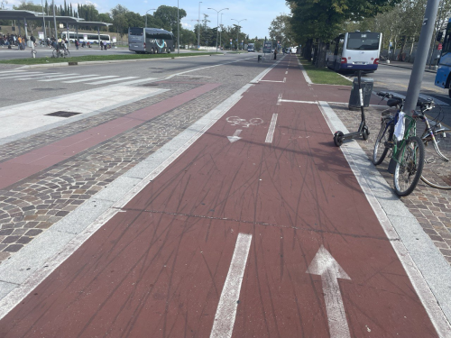 Выделенная велодорожка