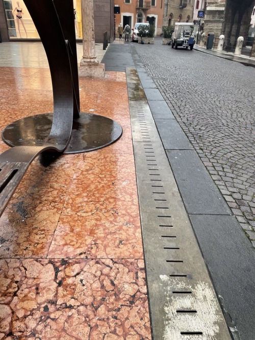 Rosso Fasani в качестве плиты мощения