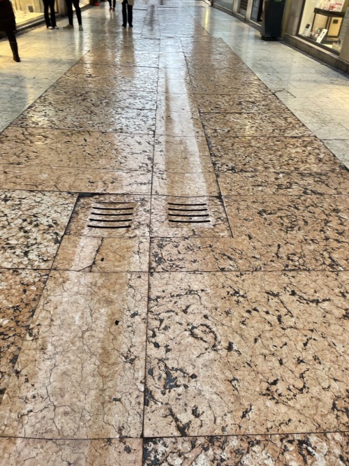 Водоотведение из натурального камня