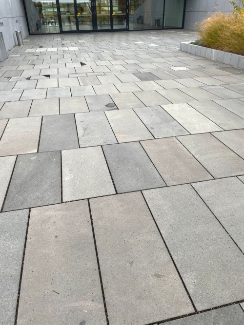 Игра с разной длиной плит