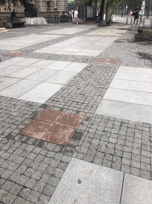 Колотый + широкоформатный