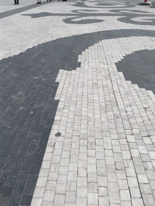 Мрамор в мощении