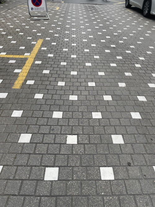 Мраморные вставки в граните